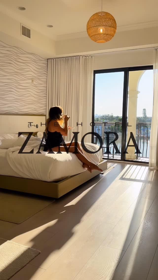 20 seconds of pure bliss at the best boutique hotel in St. Pete Beach ✨ @hotelzamora 

Woke up in what felt like a private Mediterranean escape—hello, dream stay 😍☀️

From the beautifully curated rooms to the rooftop views and the friendliest staff (truly, shoutout to everyone from the valet to the restaurant crew!), this place was everything.

✨ Must-do: Dine at @azuracoastalkitchen —every dish is like a little bite of sunshine. Fresh, coastal, and totally transportive.
🚲 Kayaks and bikes are complimentary for guests
🌅 You’re steps from the water and surrounded by the kind of energy that just gets vacation mode.

If you’re heading to St. Pete Beach, this is your stay @visitflorida @stpetefl @visitspc @stpetebeach 

#HotelZamora #StPeteBeach #prettylilflorida #stpete #boutiquehotel