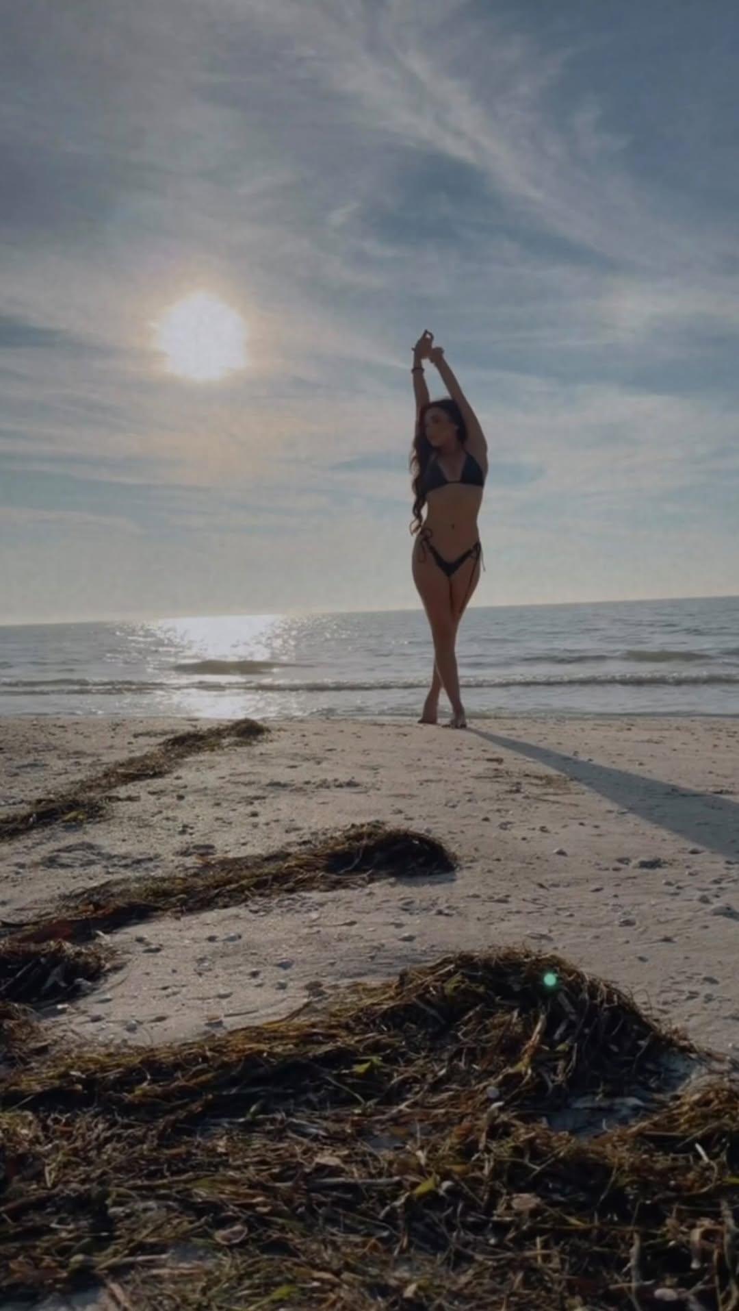I live for a little beach escape 🌊♥️
@hotelzamora in St. Pete Beach Florida was exactly what I needed before the holiday chaos. A 5-minute walk to the sand, the dreamiest rooftop with ocean views, and a bayside pool that gives total “best of both worlds” energy.
Chic, beachy, beautiful, and so peaceful... couldn’t recommend it enough. 

#stpetersburg #stpetebeach #florida #vacation #stpetersburghotel #beachday #selfcare #travel